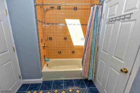 27 Joan Street Wayne NJ 07470