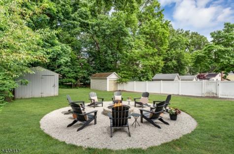 529 Wheatsheaf Road Roselle NJ 07203