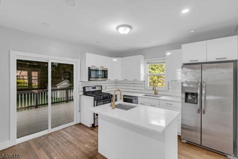 529 Wheatsheaf Road Roselle NJ 07203