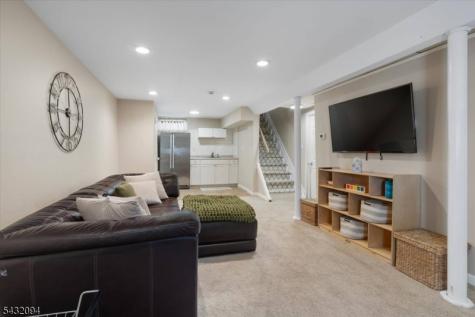 347 W Passaic Avenue Rutherford NJ 07070