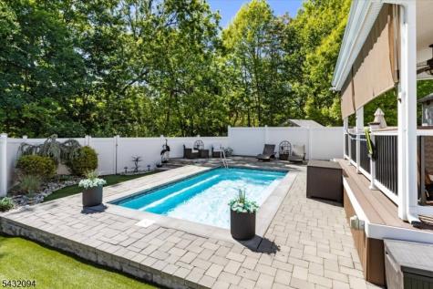 347 W Passaic Avenue Rutherford NJ 07070
