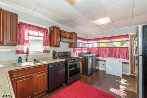 42 Main Beach Road Ringwood NJ 07456