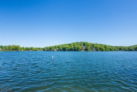 42 Main Beach Road Ringwood NJ 07456