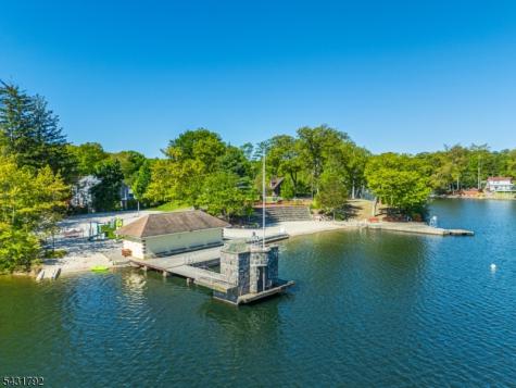 42 Main Beach Road Ringwood NJ 07456