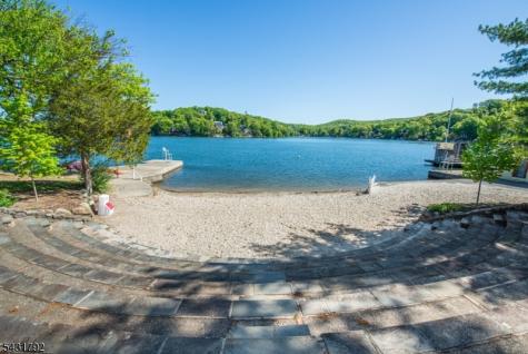 42 Main Beach Road Ringwood NJ 07456