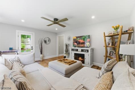 8 Longview Avenue Randolph NJ 07869