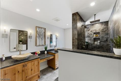 8 Longview Avenue Randolph NJ 07869