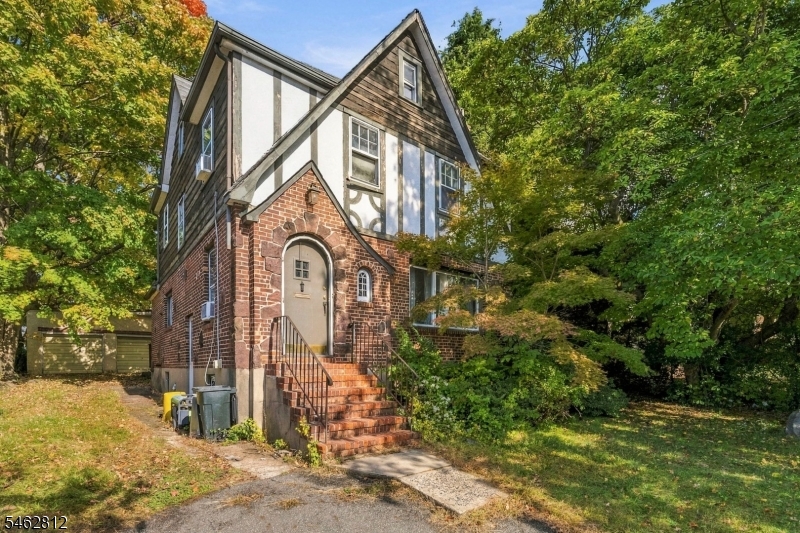 19 W Bayview Avenue Englewood Cliffs NJ 07632