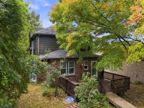 19 W Bayview Avenue Englewood Cliffs NJ 07632