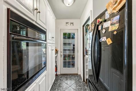 19 W Bayview Avenue Englewood Cliffs NJ 07632
