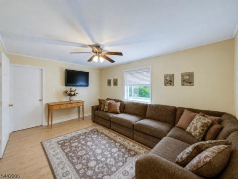 123 Mount Grove Road Lebanon NJ 07830