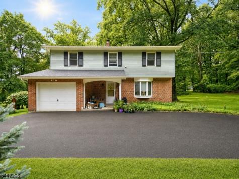 123 Mount Grove Road Lebanon NJ 07830