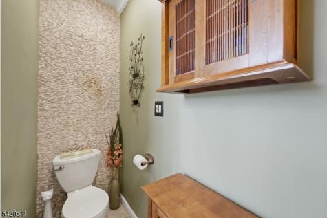 385 Berkeley Avenue Bloomfield NJ 07003