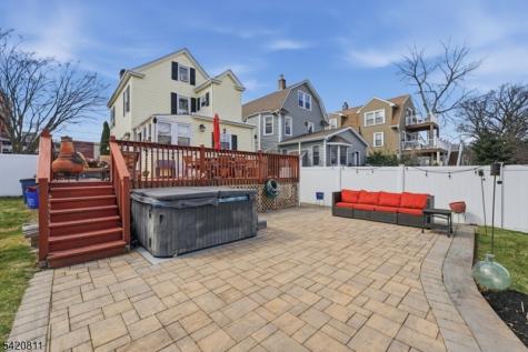 385 Berkeley Avenue Bloomfield NJ 07003