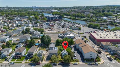 112 Page Avenue Lyndhurst NJ 07071