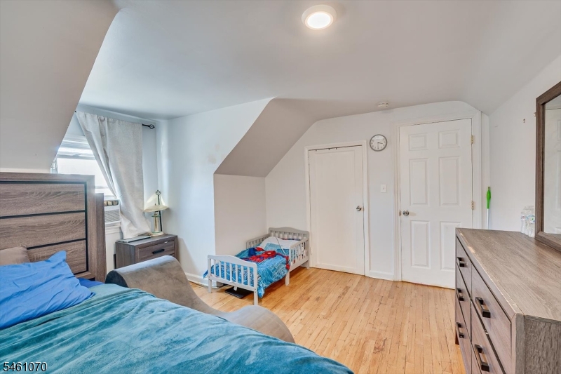 18 Union Place Irvington NJ 07111