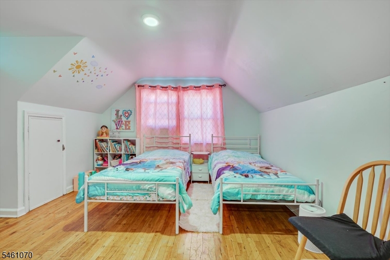 18 Union Place Irvington NJ 07111