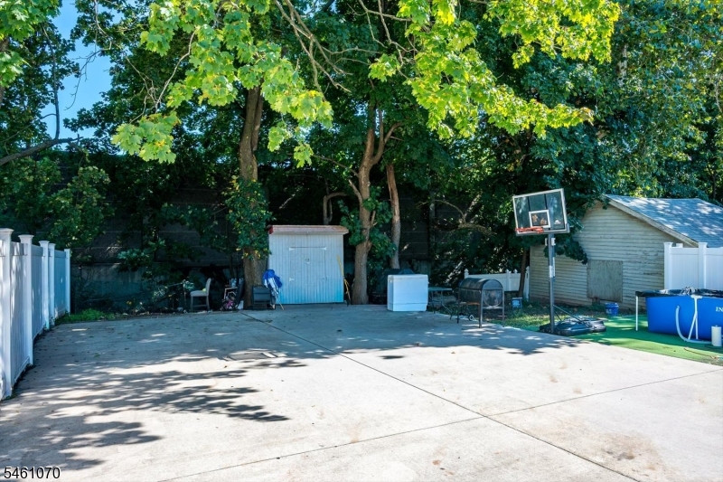 18 Union Place Irvington NJ 07111