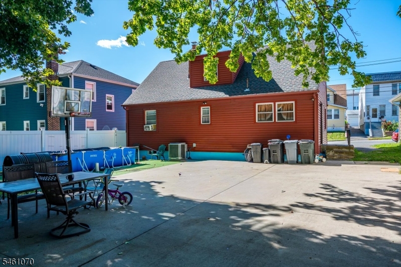 18 Union Place Irvington NJ 07111
