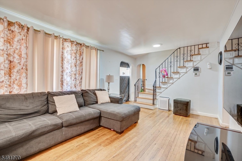18 Union Place Irvington NJ 07111