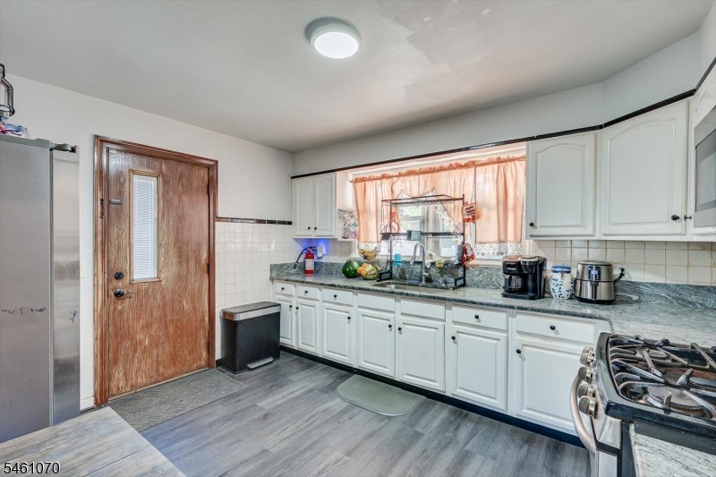 18 Union Place Irvington NJ 07111