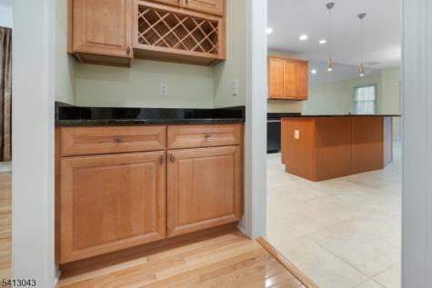 3 Manchur Court Raritan NJ 08822