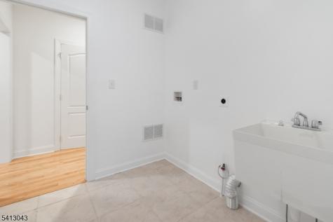 3 Manchur Court Raritan NJ 08822