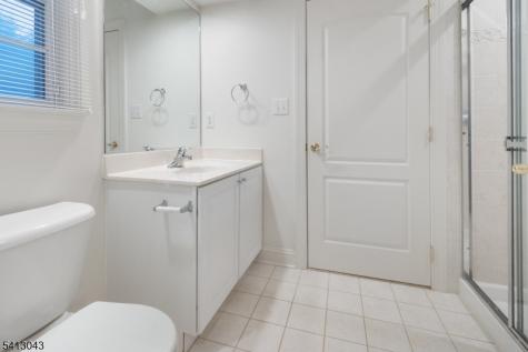 3 Manchur Court Raritan NJ 08822