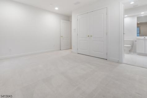 3 Manchur Court Raritan NJ 08822