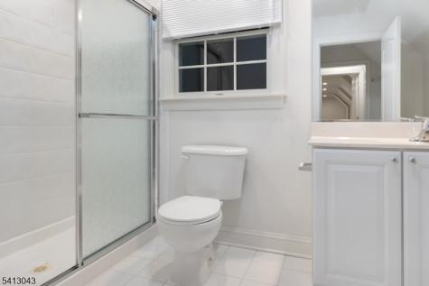 3 Manchur Court Raritan NJ 08822