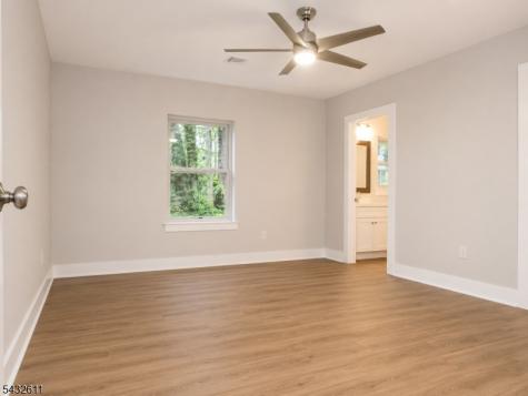 7 Lorettacong Drive Jefferson NJ 07849