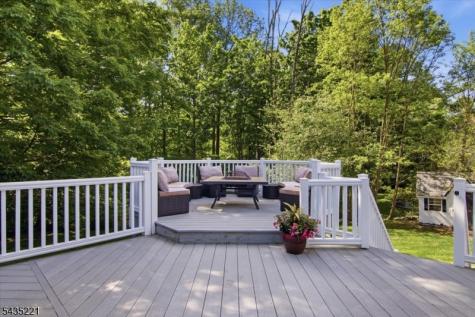 7 Natures Court Mount Olive NJ 07836