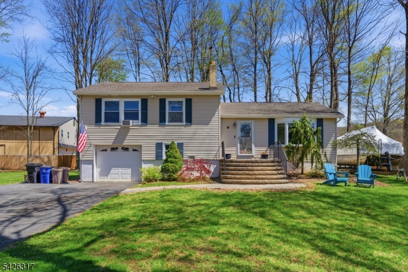 6 Woodport Avenue Jefferson NJ 07849