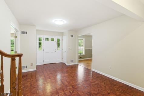 2 Deer Run Clinton NJ 08833