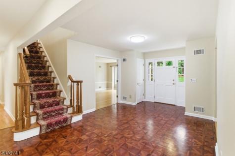 2 Deer Run Clinton NJ 08833