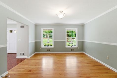 2 Deer Run Clinton NJ 08833