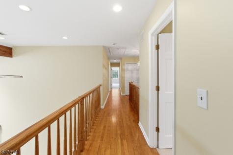 2 Deer Run Clinton NJ 08833