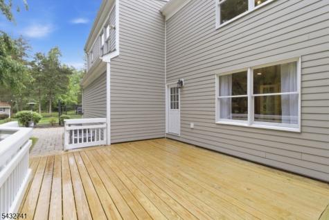 2 Deer Run Clinton NJ 08833