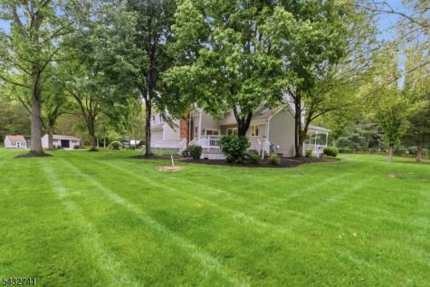 2 Deer Run Clinton NJ 08833