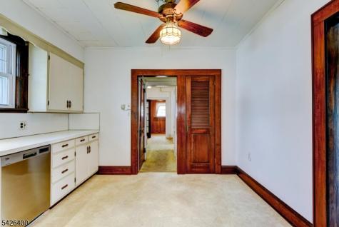 247 N 4th Avenue Manville NJ 08835