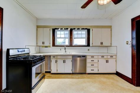 247 N 4th Avenue Manville NJ 08835