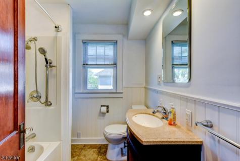 247 N 4th Avenue Manville NJ 08835