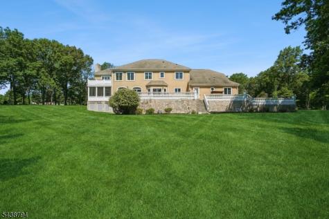 30 Dogwood Drive Readington NJ 08889