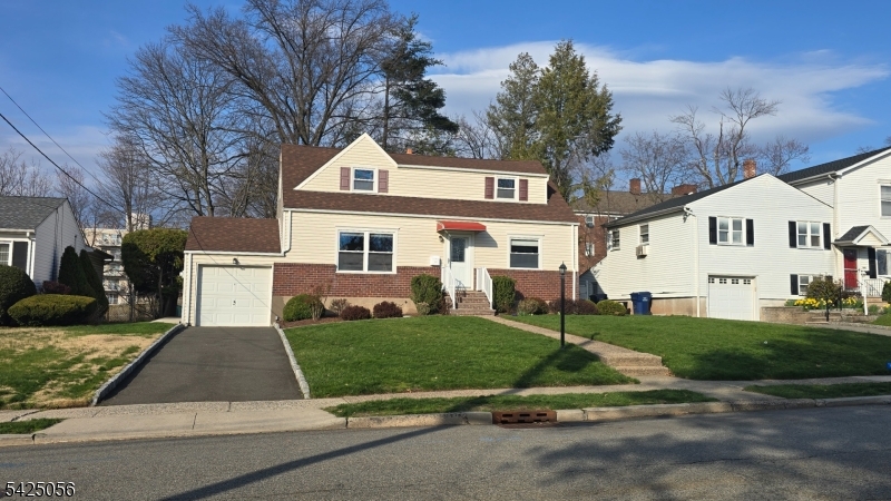 446 Maple Hill Drive Hackensack NJ 07601