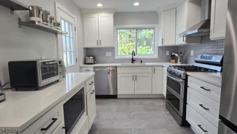 446 Maple Hill Drive Hackensack NJ 07601