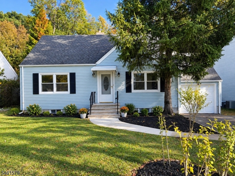 31 Glenview Drive West Orange NJ 07052
