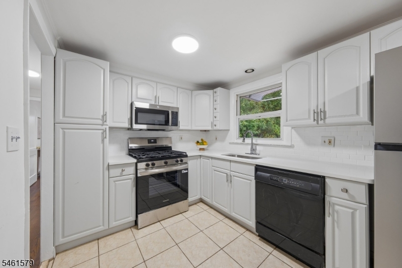 31 Glenview Drive West Orange NJ 07052