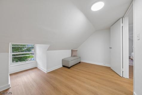 31 Glenview Drive West Orange NJ 07052