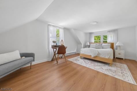 31 Glenview Drive West Orange NJ 07052