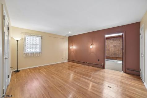 67 Sun Valley Way Morris Plains NJ 07950